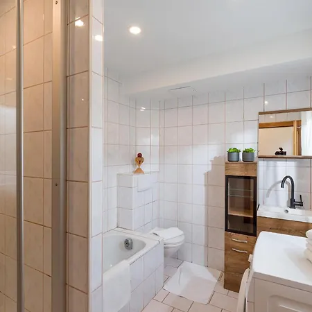 Ferienhaus In Near Hochzillertal Area, Cleaning Included